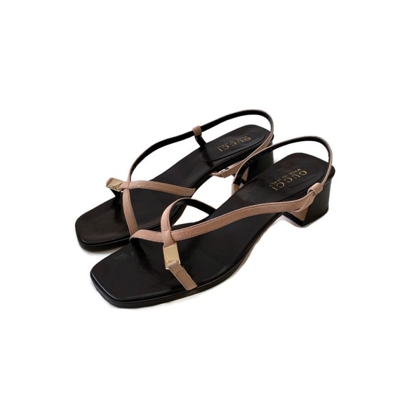 Gucci Black and Tan Sandals - Picture 1 of 8